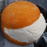 ファミリーマート - 料理写真:クリームシフォン