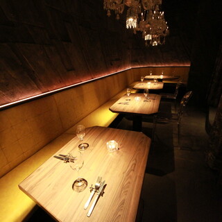 17～25名様用貸切フロア
                                          ※こちらのお席は17名様保障を頂いております。