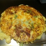 鉄板・お好み焼き 華 - 2012.10.13　お好み焼き定食700円（お好み焼き、ご飯（おかわりＯＫ）、味噌汁、漬物、フルーツ付き）