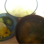 鉄板・お好み焼き 華 - 2012.10.13　お好み焼き定食700円（お好み焼き、ご飯（おかわりＯＫ）、味噌汁、漬物、フルーツ付き）