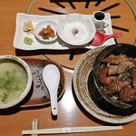 醍醐焼肉　ぎふと - カルビ丼