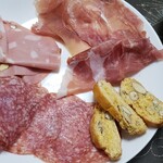 アルベロ ネロ - 生ハムも、最高