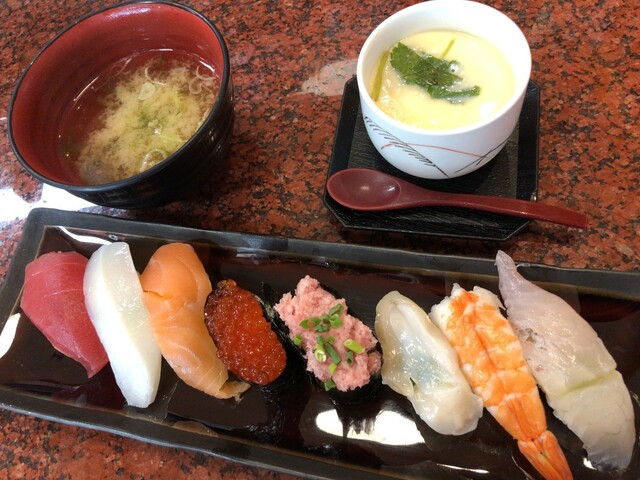 まぐろ亭 郡山八山田店 - 郡山富田（回転寿司）の写真