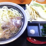 Udonya Toki - 肉うどん＋野菜天ぷら  750円