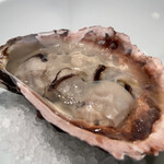 奈良屋町 青 - 中にはカリフラワーのピューレ、レモングラスのジュレが爽やか。身悶えするほど美味しい