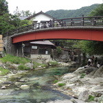 本家伴久 - 宿周辺