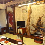 本家伴久 - 客室内