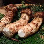 舞桜 - これから焼かれる松茸