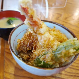 川崎市中央卸売市場北部市場内でおすすめのグルメ情報をご紹介 食べログ