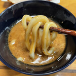 中華蕎麦 とみ田 - 極太麺に良く絡む冷やし濃厚豚骨魚介つけ汁