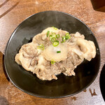 焼肉ホルモン 新井屋 - 特上和牛テール煮
