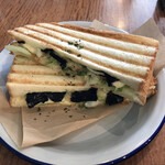 雑貨と喫茶 マチカド - なめ茸ホットサンド