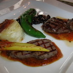 シェ・スガヤ - お肉料理（エゾシカ、牛フィレ肉）