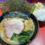 横浜ラーメン 真砂家 - 