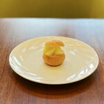 ラウンジ シーウインド - メロンシューア.ラ.モード@メロン入の小さなシュー