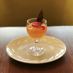 ラウンジ シーウインド - 赤肉メロンゼリー@メロンの果汁そのもの