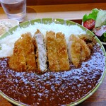 城町食堂 - とんかつカレー＋ミニサラダ  1000円