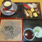 氷見回転寿司　粋鮨 - 