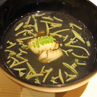 一㐂 - 鱧と蓴菜のお吸い物