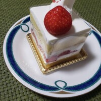 胃もたれしない 大人の素敵なケーキ By 泣きりーまん パティスリー ジャマン 茨木市 ケーキ 食べログ