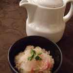 ザミーツマリーナテラス - 白ごま風味の鯛めし茶漬け