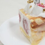 nino - 【2021.06】まるごといちじくのミルクレープ(570円+税)