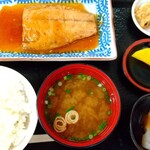 しらさわ - 鯖味噌煮(醤油)定食 770