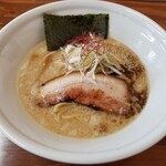 拉麺･つけ麺 穂澄 - 料理写真:穂澄'醤油（税込800円）
