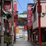 中国菜館 江山楼 - 右側は本店、新館は左奥にあります。