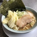 横浜家系ラーメン極家 - 料理