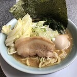 横浜家系ラーメン極家 - 料理