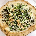 PIZZA&WINE カヤバール - お餅と明太チーズピザ