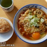 たかはし - 天玉うどん＋肉入りおにぎり