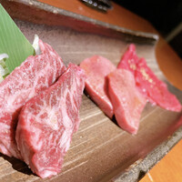 蕃 YORONIKU - 