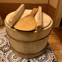 やげんぼり 赤坂店 - おひつのご飯はしっとりジューシー