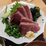 轍 - 天ぷら和定食のカツオの刺身