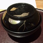 馳走 啐啄一十  - 蓴菜と鮑、竹原のお水と知床 天然羅臼昆布 黒走一等