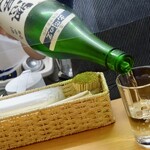 立ち飲み 円 - １杯目は惣邑の純米