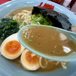 ラーメン山岡家 - 醤油ラーメン(大盛)@860円+味付けたまご@120円(税込)