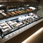 The Peninsula Boutique & Café - 内観