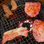 炭火焼肉徳重 - ◆ロース・トモサンカク・薄切りカルビ◆♪
✿左上から時計回りに
