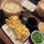 丸亀製麺 - 野菜かき揚げ　税込140円