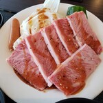 牛兆 - 黒毛和牛カルビ。美しい！