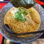 北海道らーめん 奥原流 久楽 - 麺。