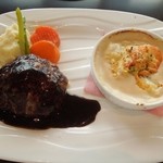 グリル丸の内亭 - 黒毛和牛ハンバーグ＆海老グラタン