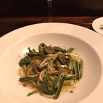 9 nove - 鮪のカラスミとこごみのペペロンチーノ