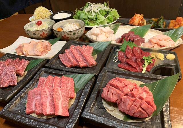 庄内ホルモン 酒田店｜本格焼肉とホルモンが楽しめるディナー