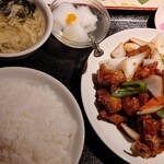 中国酒菜 好来 - Ｂランチ(若鶏の唐揚黒酢あんかけ定食) ¥800