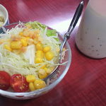 Jyoutou Kare - サラダ(１５０円)　器小さくて食いにくい～～～～～