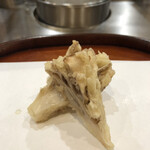 天麩羅 四季彩 村松 - 北軽井沢産舞茸。雑味が全くなくジューシー！
